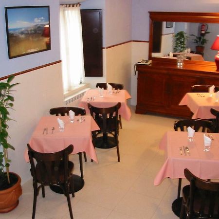 Hotel Fitu Колунга Екстериор снимка