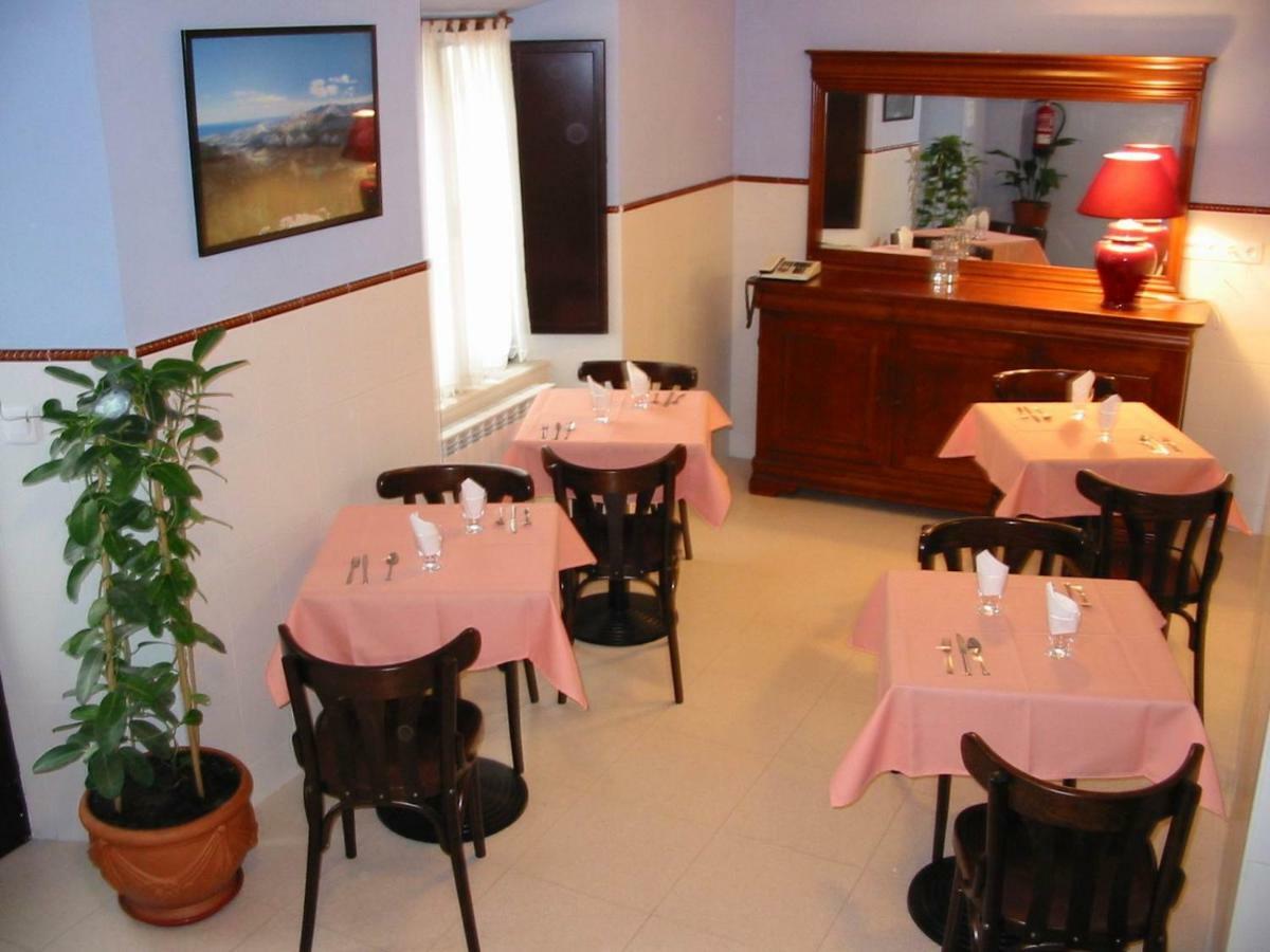 Hotel Fitu Колунга Екстериор снимка